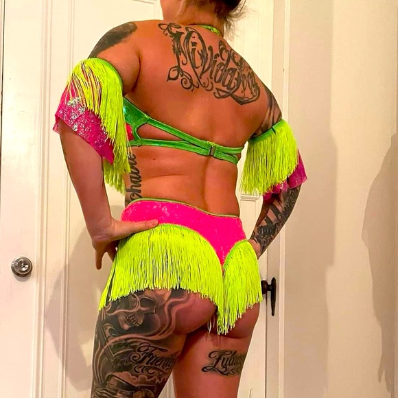 Custom dancer costume - Picture 3 of 5